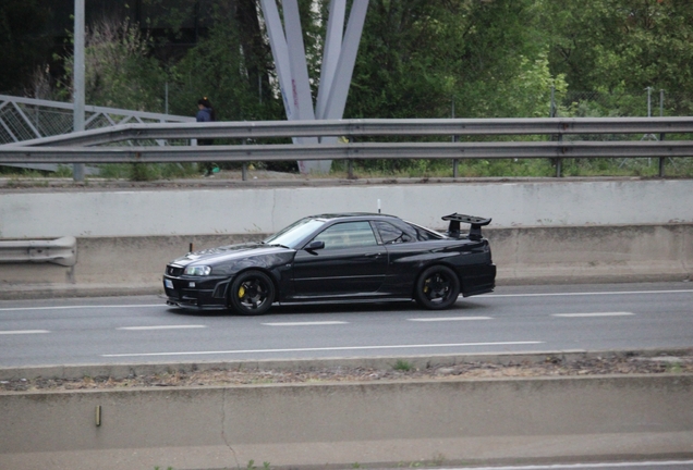 Nissan Skyline R34 GT-R