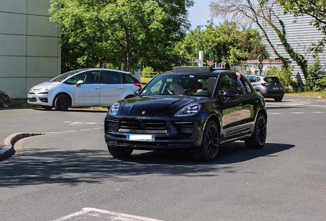 Porsche 95B Macan GTS MkIII