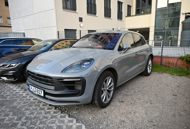 Porsche 95B Macan GTS MkIII