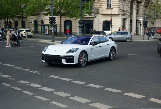 Porsche 972 Panamera Turbo E-Hybrid