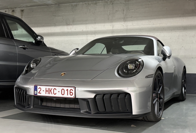 Porsche 992 Carrera 4 GTS Cabriolet MkII