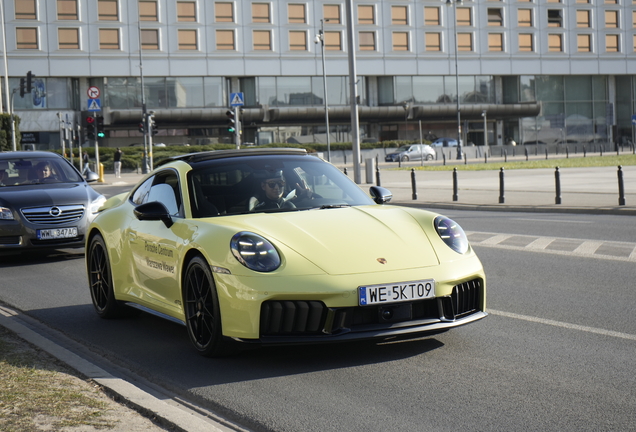 Porsche 992 Carrera 4 GTS MkII
