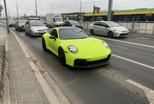 Porsche 992 Carrera 4 GTS MkII