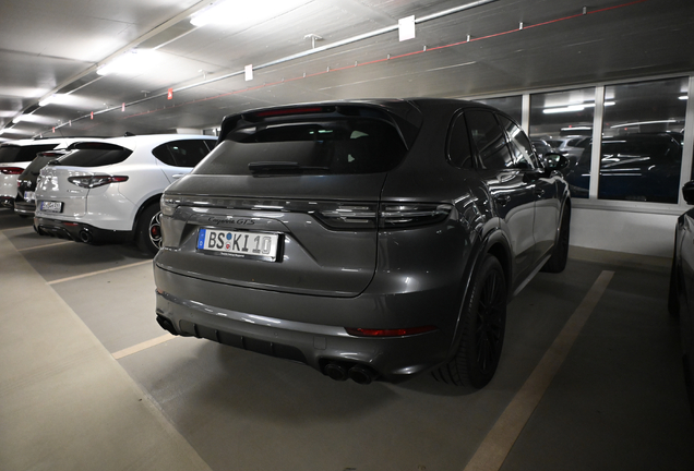 Porsche 9YA Cayenne GTS MkI