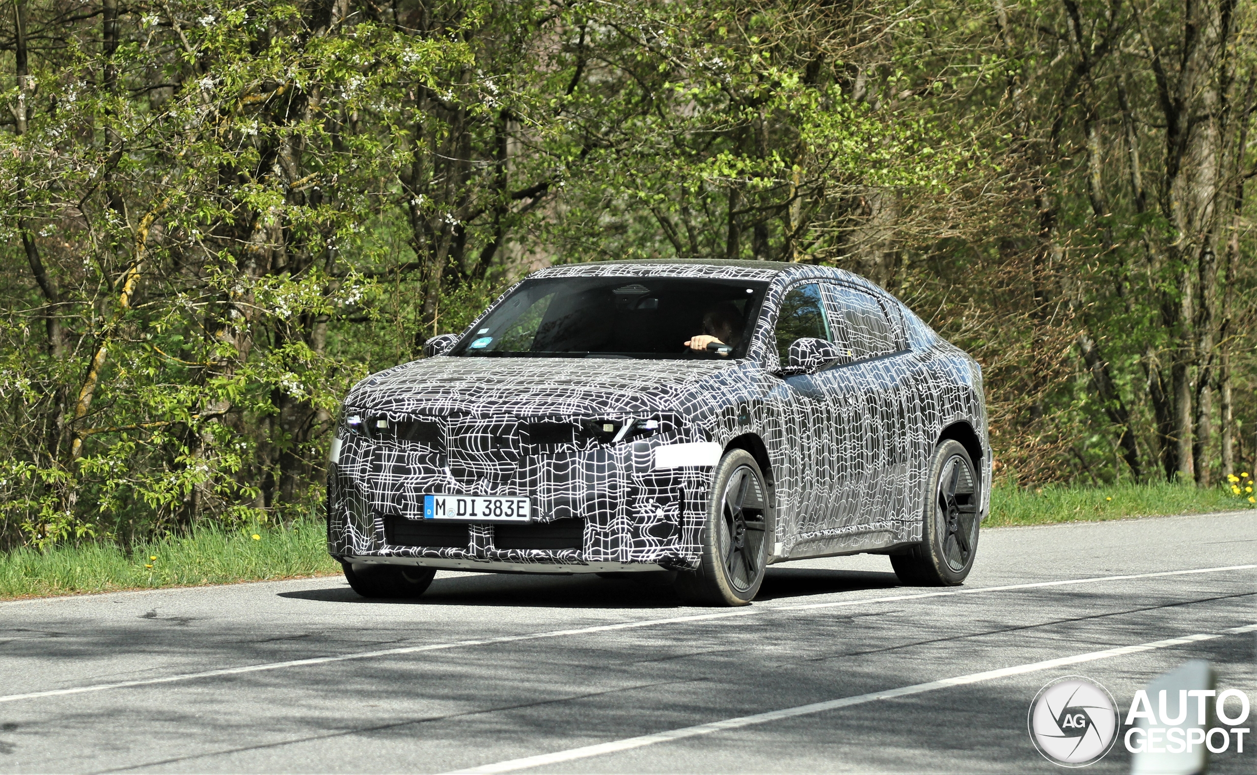 BMW iX4 NA7