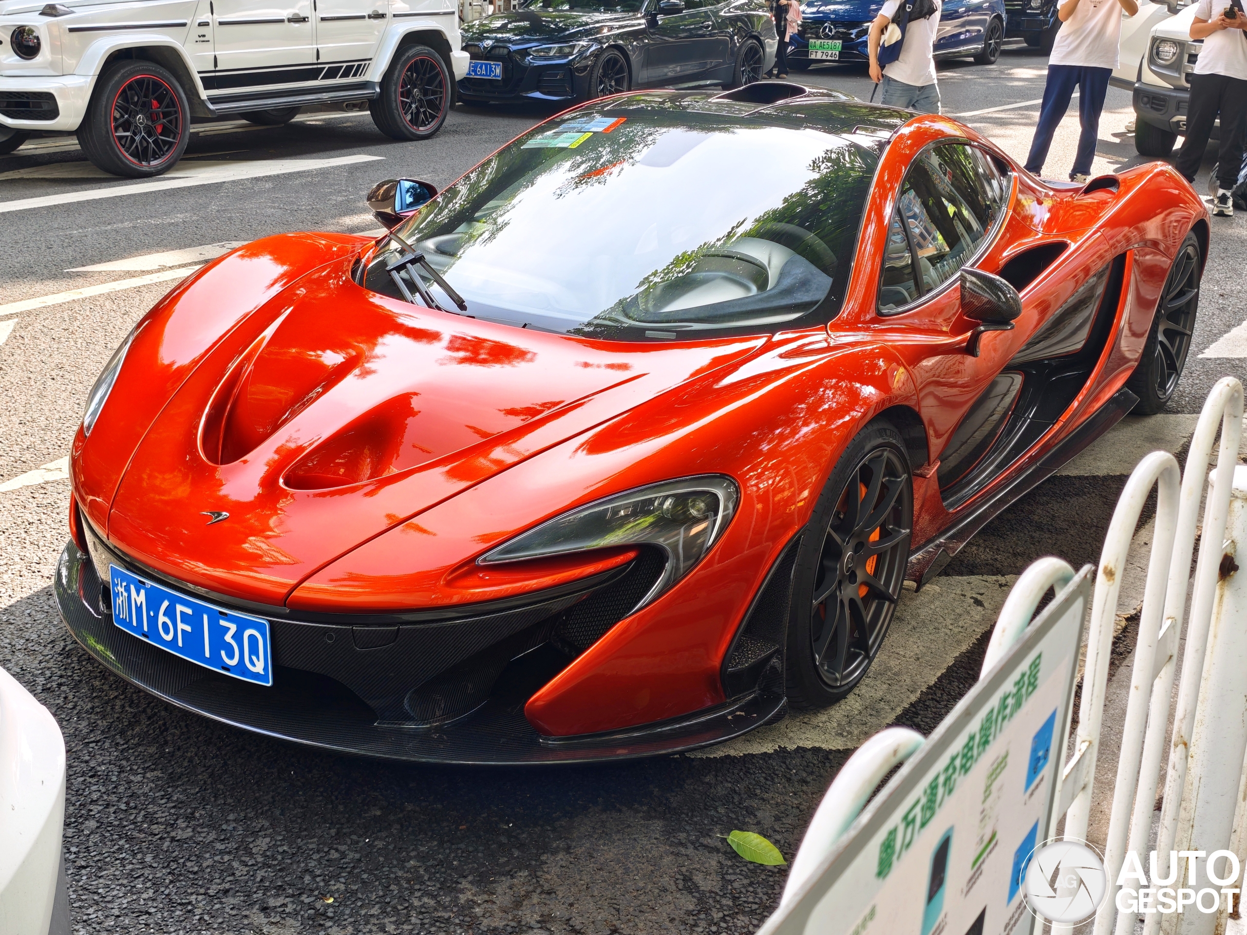 McLaren P1