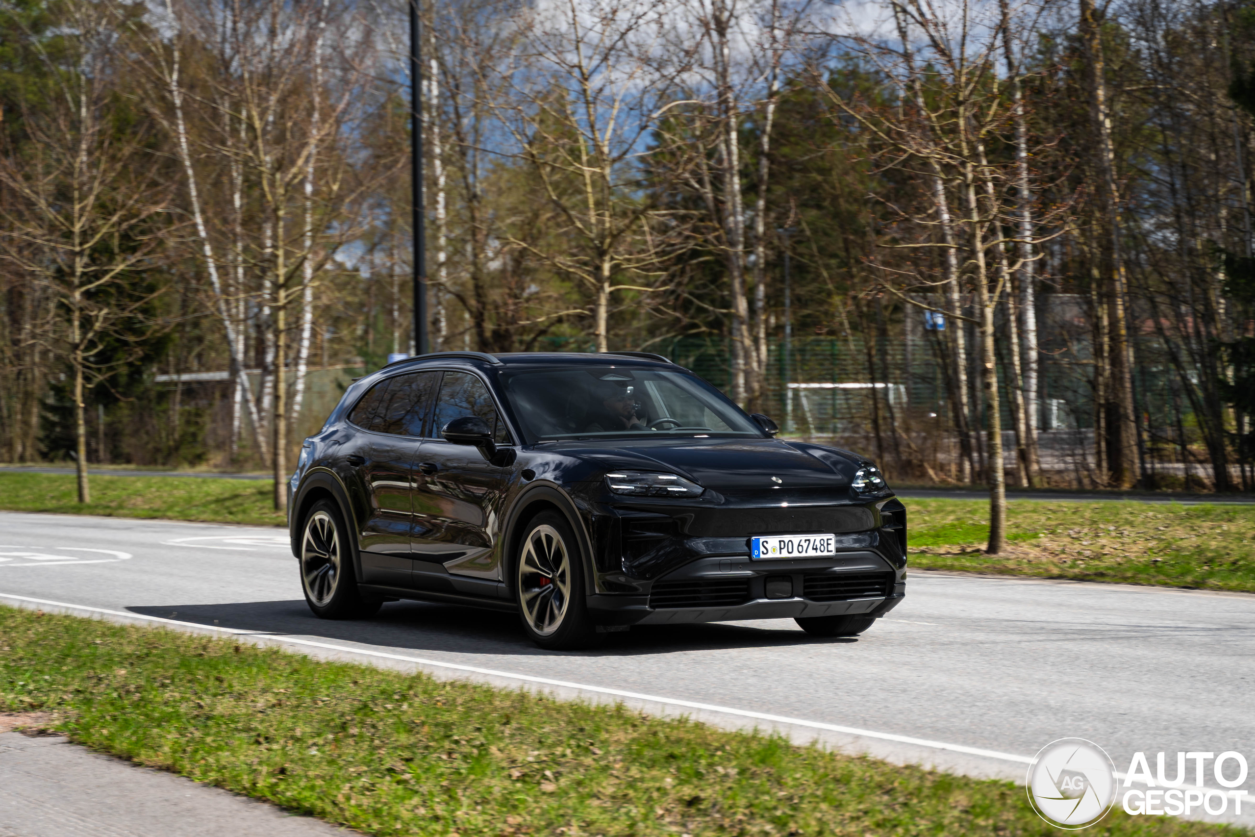 Porsche Cayenne Turbo Electric
