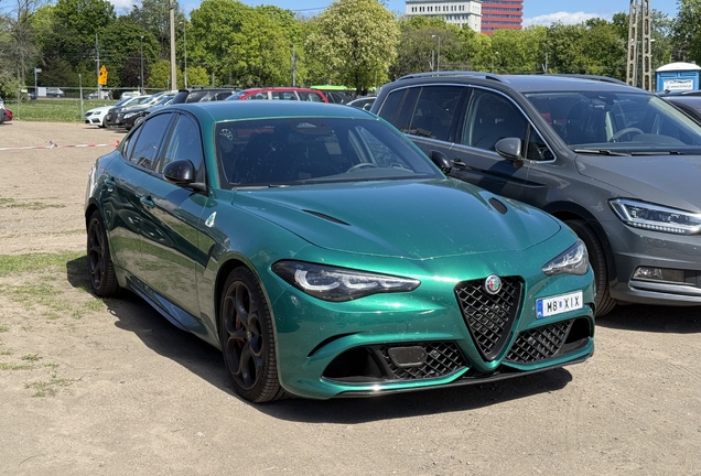 Alfa Romeo Giulia Quadrifoglio 2023