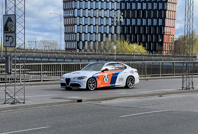 Alfa Romeo Giulia Quadrifoglio