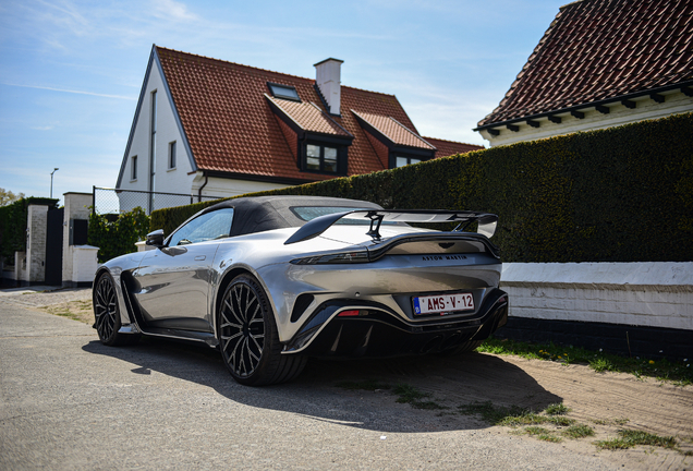Aston Martin V12 Vantage Roadster 2023
