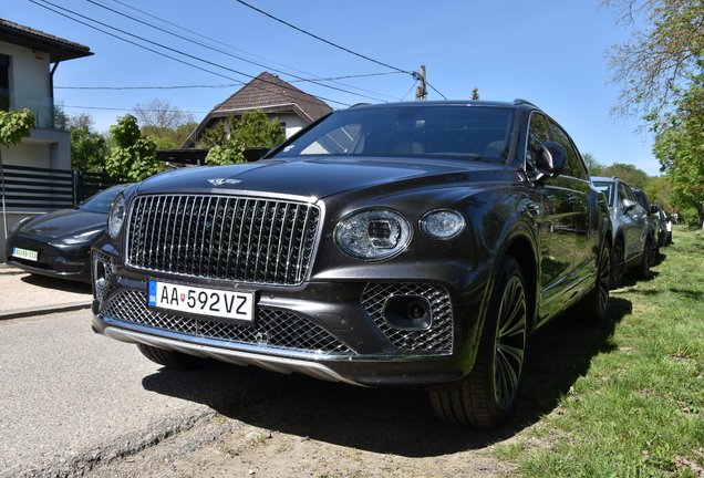 Bentley Bentayga Azure EWB First Edition