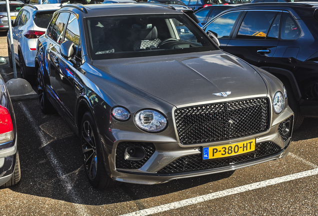 Bentley Bentayga Hybrid 2021