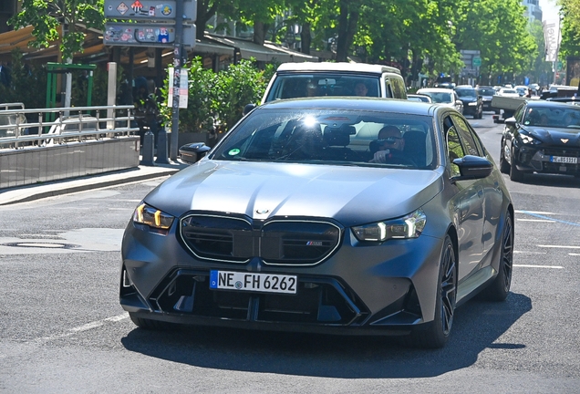 BMW M5 G90