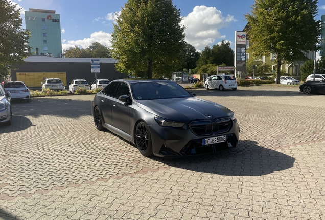 BMW M5 G90