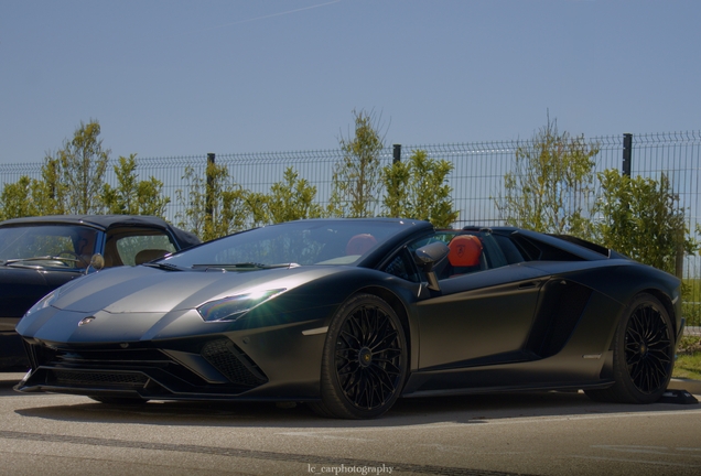 Lamborghini Aventador S LP740-4 Roadster