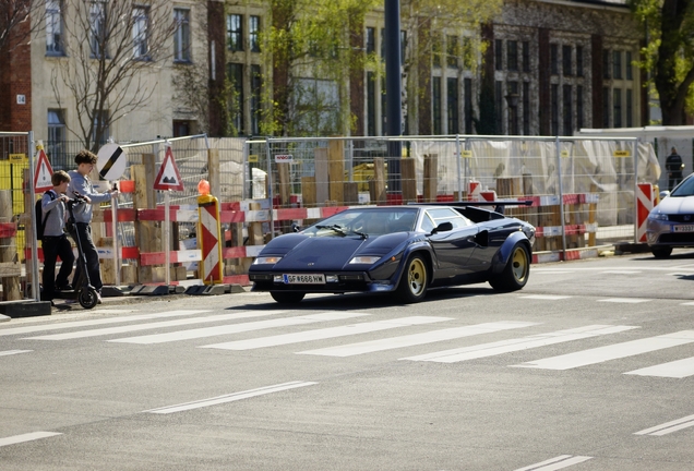 Lamborghini Countach 5000 Quattrovalvole