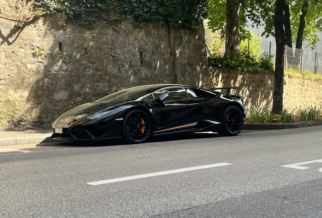 Lamborghini Huracán LP640-4 Performante