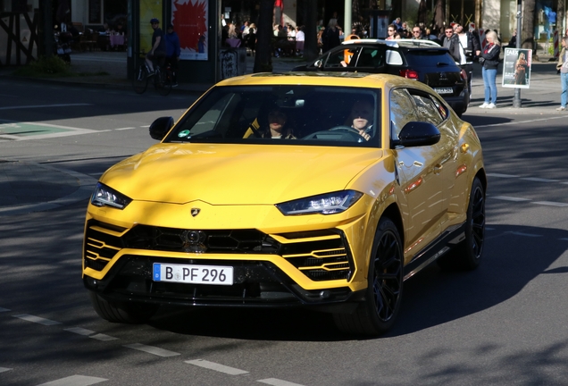 Lamborghini Urus