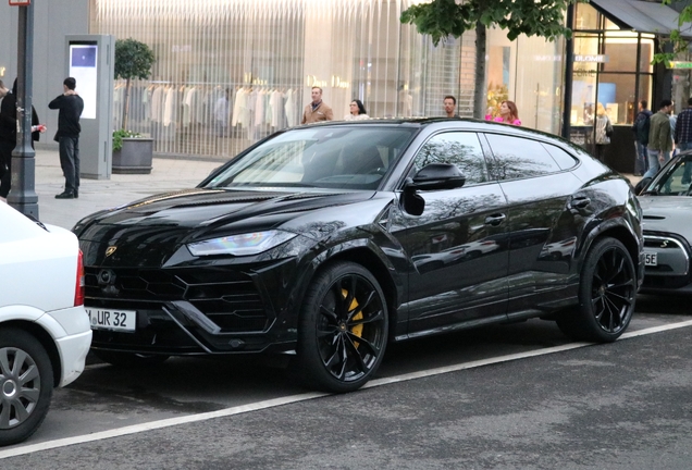 Lamborghini Urus