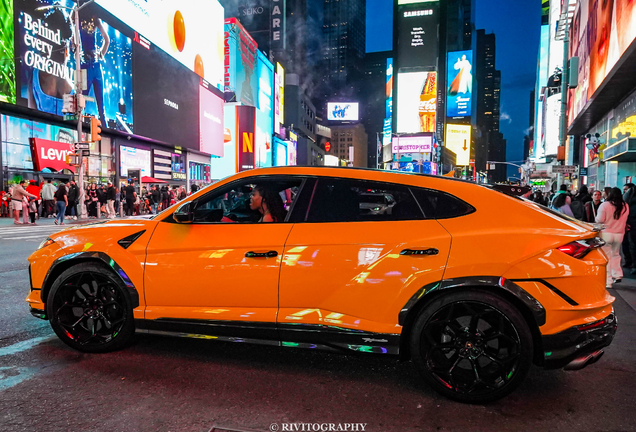 Lamborghini Urus Performante