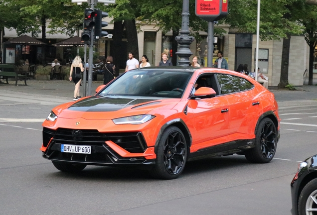 Lamborghini Urus Performante