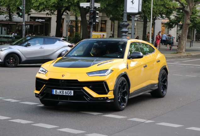 Lamborghini Urus Performante