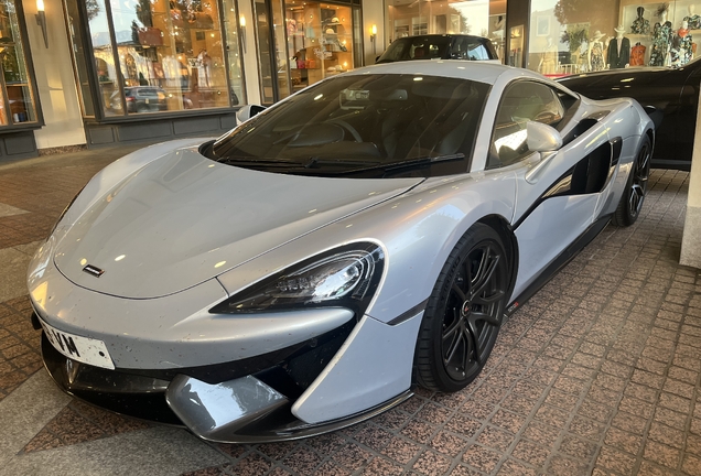 McLaren 570S