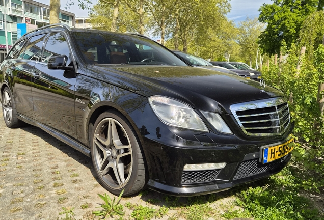 Mercedes-Benz E 63 AMG S212