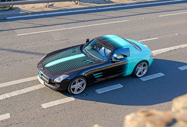 Mercedes-Benz SLS AMG