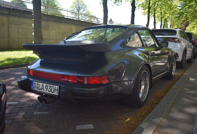 Porsche 930 Turbo