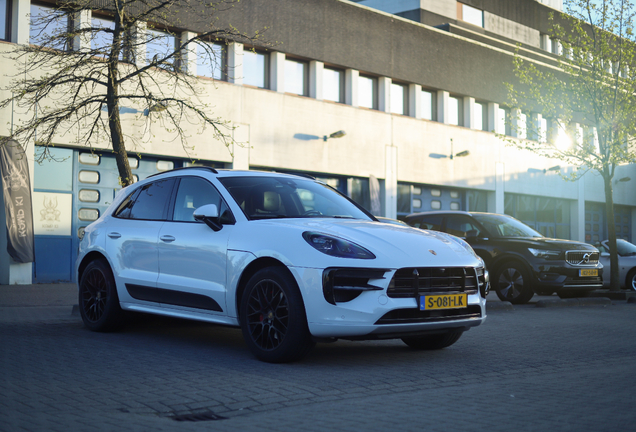Porsche 95B Macan GTS MkII