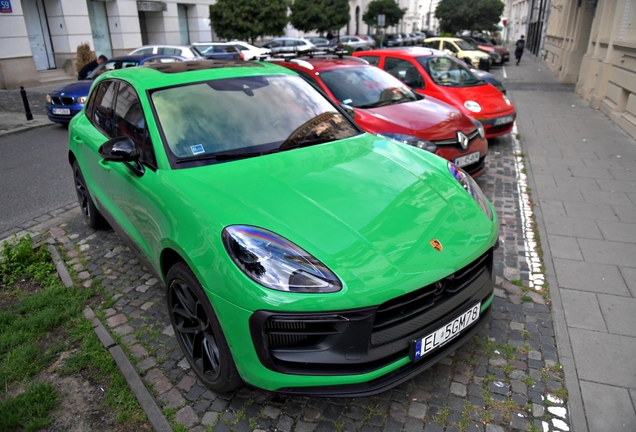 Porsche 95B Macan GTS MkIII