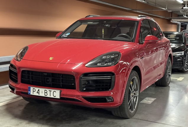 Porsche Cayenne Turbo S E-Hybrid