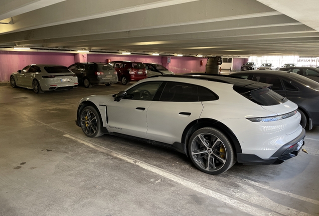 Porsche Taycan Turbo S Cross Turismo MkI