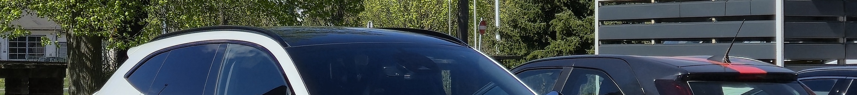 Aston Martin DBX S