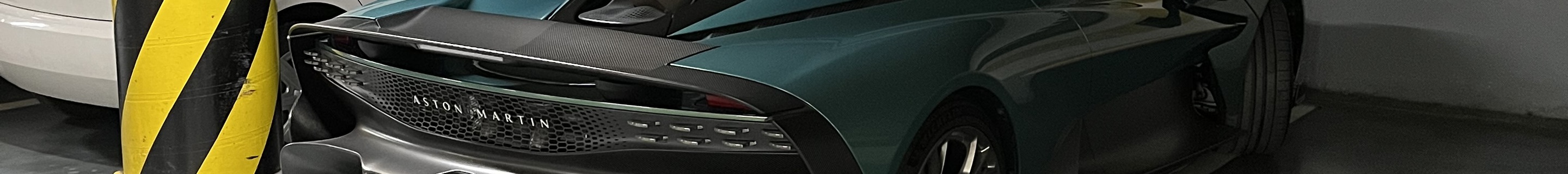 Aston Martin Valhalla