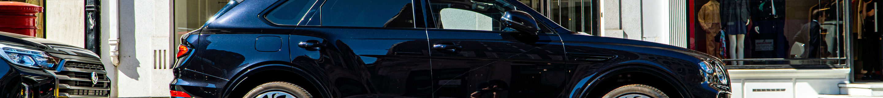 Bentley Bentayga Azure