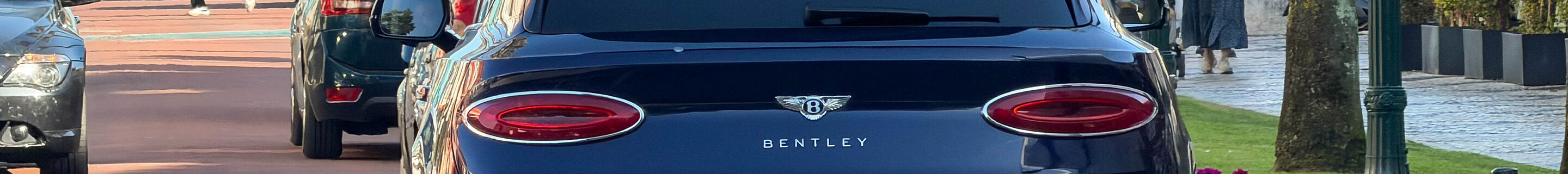 Bentley Bentayga EWB Mulliner