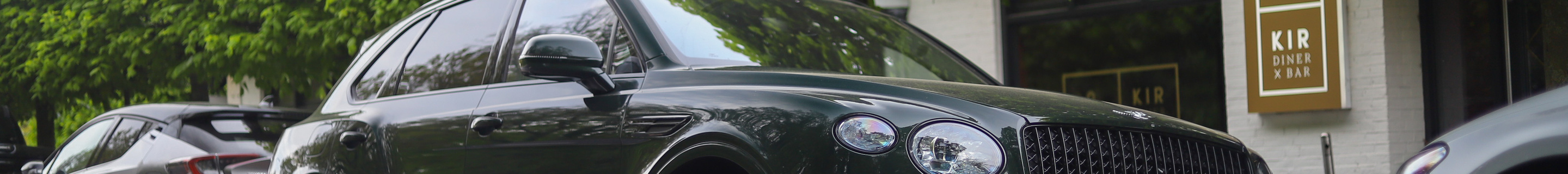 Bentley Bentayga Hybrid Azure 2024