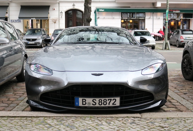 Aston Martin V8 Vantage 2018