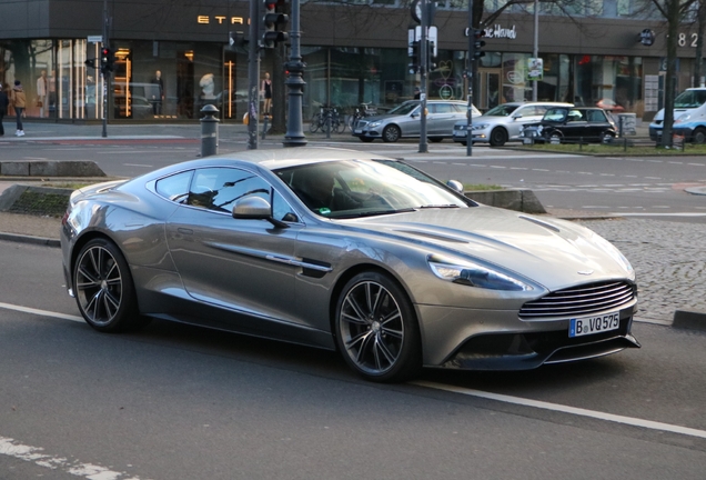 Aston Martin Vanquish 2013