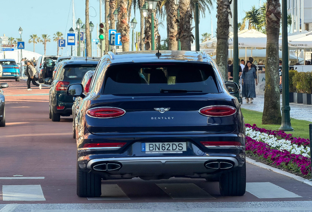 Bentley Bentayga EWB Mulliner