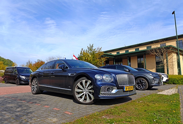 Bentley Flying Spur Hybrid