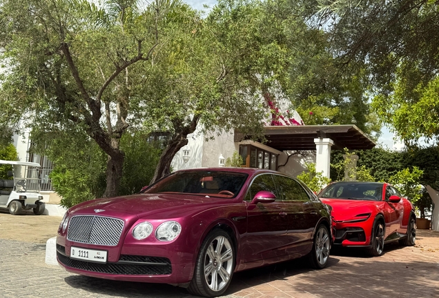 Bentley Flying Spur V8