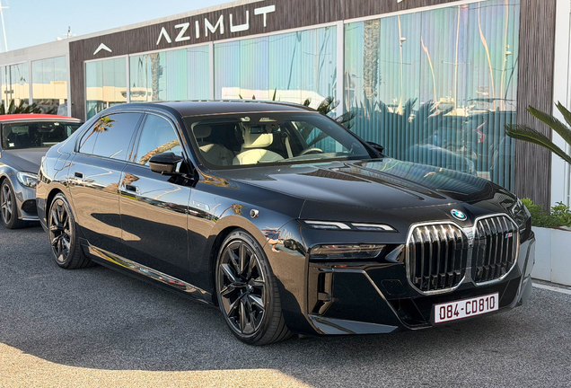 BMW M760e xDrive