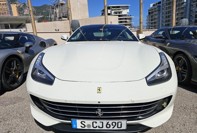 Ferrari GTC4Lusso