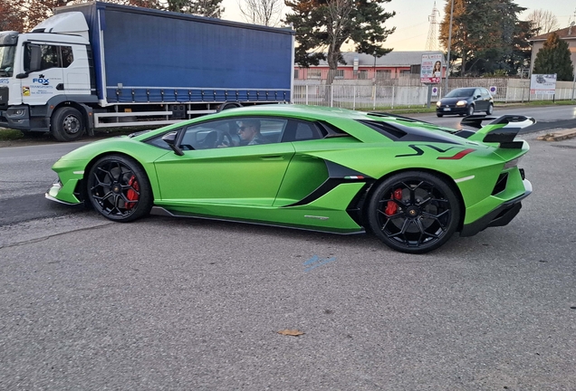 Lamborghini Aventador LP770-4 SVJ