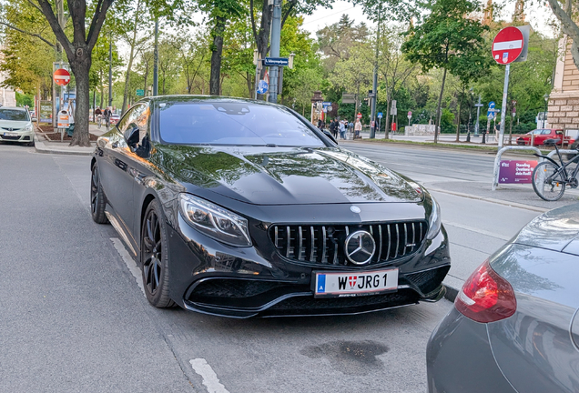 Mercedes-AMG S 63 Coupé C217