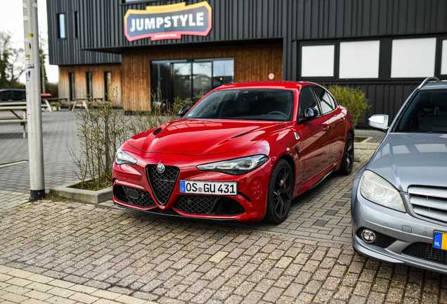Alfa Romeo Giulia Quadrifoglio 2023