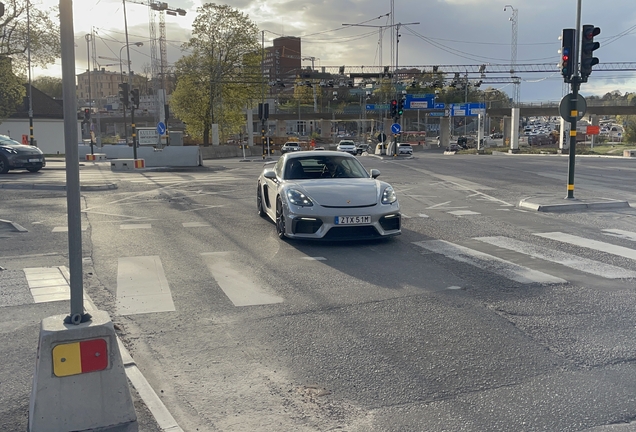 Porsche 718 Cayman GT4